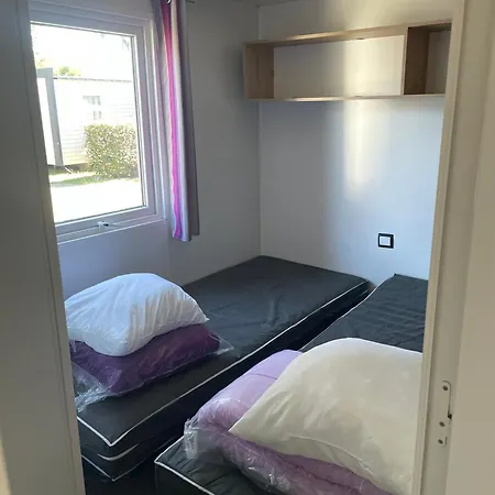 Апартаменты La 4 Etoiles A Emplacement E17 3ch 1sdb 6 Personnes